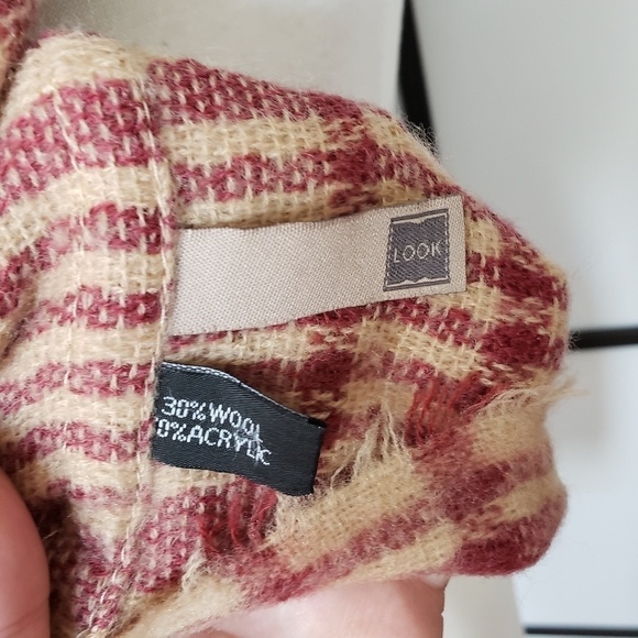 Look by M wool blend plaid infinity scarf - Picture 2 of 4